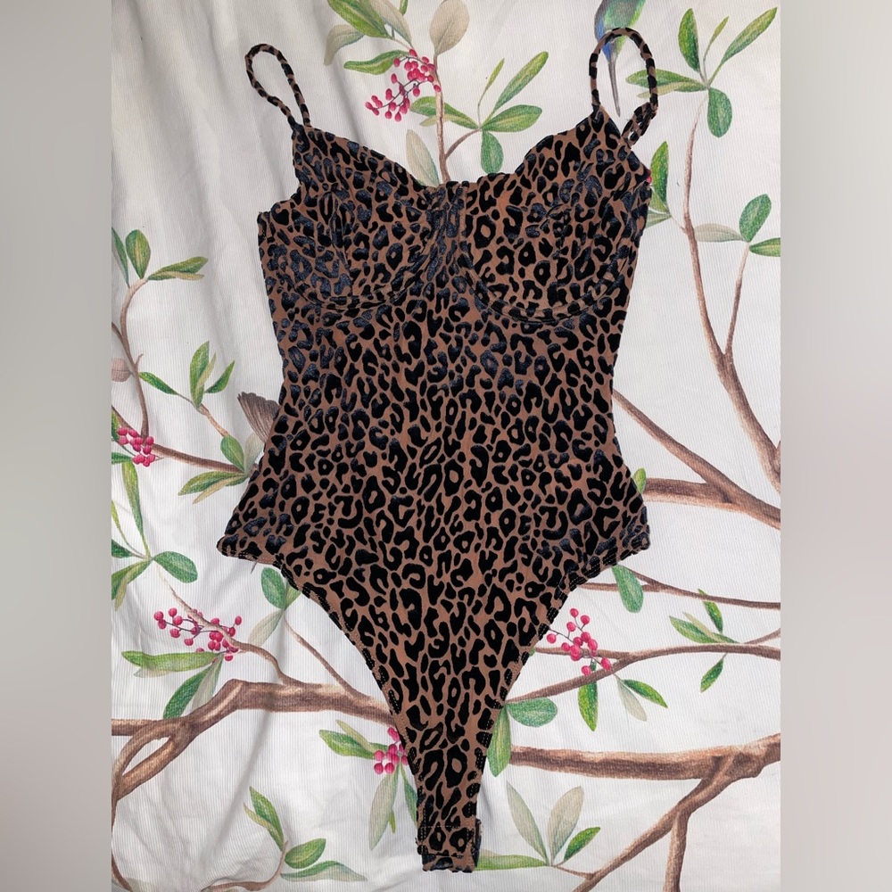 naked wardrobe leopard bodysuit size medium